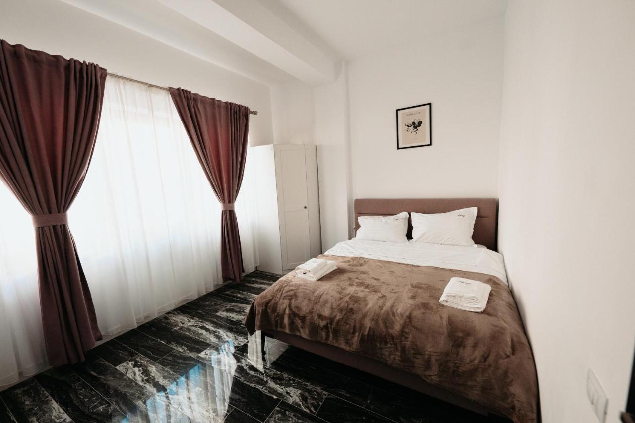 Cozy Aparthotel - Central City Suceava Exterior foto